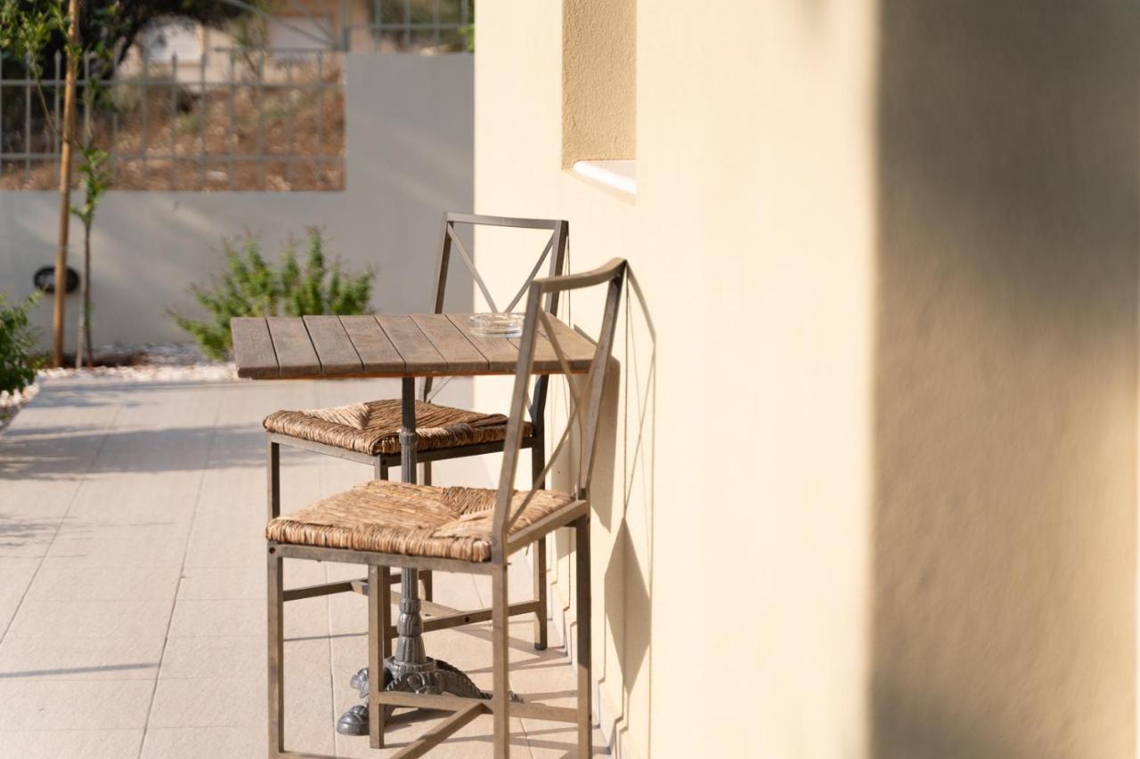 Mtc-Sfs Apartment By The Sea And Airport Porto Rafti Bagian luar foto